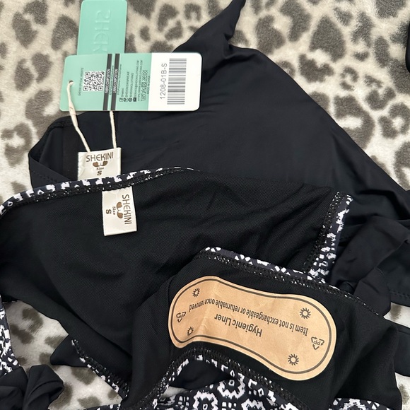 Shekini Women’s Criss Cross Black Halter Bandage Bikini Geometric Bottoms Small - Picture 10 of 16